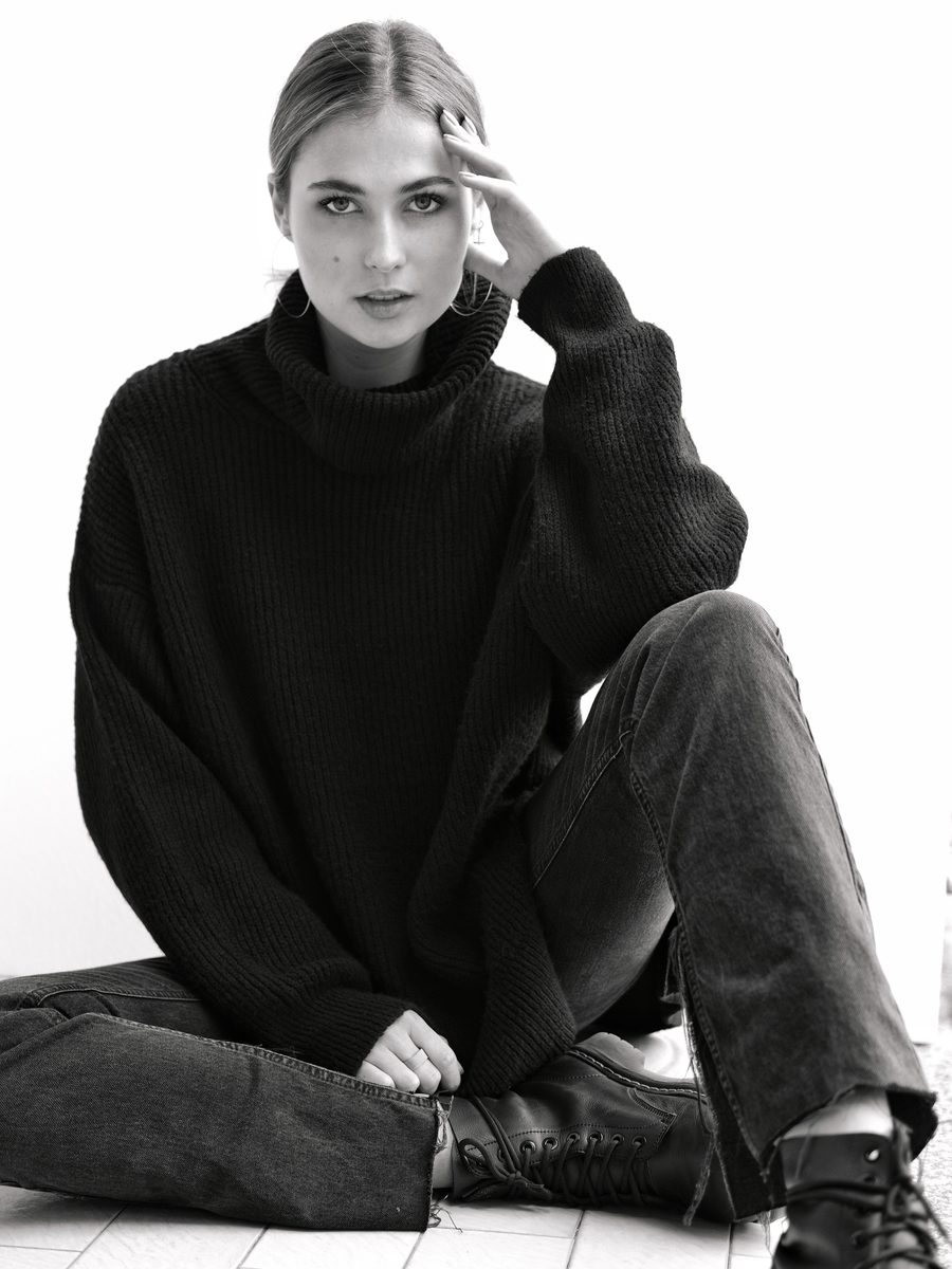 Iryna — still 5
